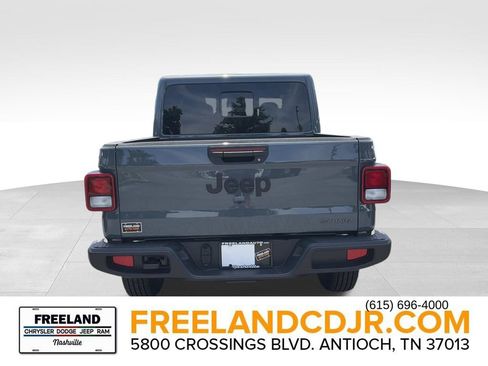 New 2026 Jeep Gladiator Sport AWD/4WD image 4