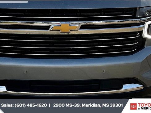 Used 2023 Chevrolet Suburban LT image 21