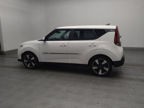 Used 2020 Kia Soul EX FWD image 3