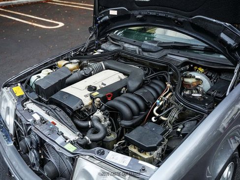 Used 1995 Mercedes-Benz E 320 Convertible image 22
