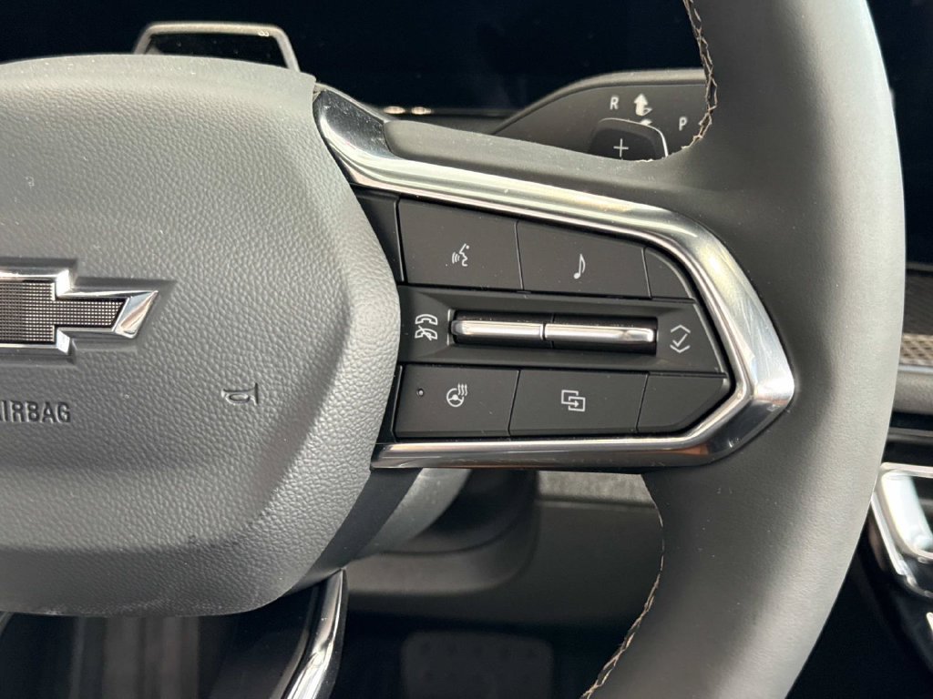 New 2027 Chevrolet Traverse Z71 w/ Enhanced Driving Package AWD/4WD image 8