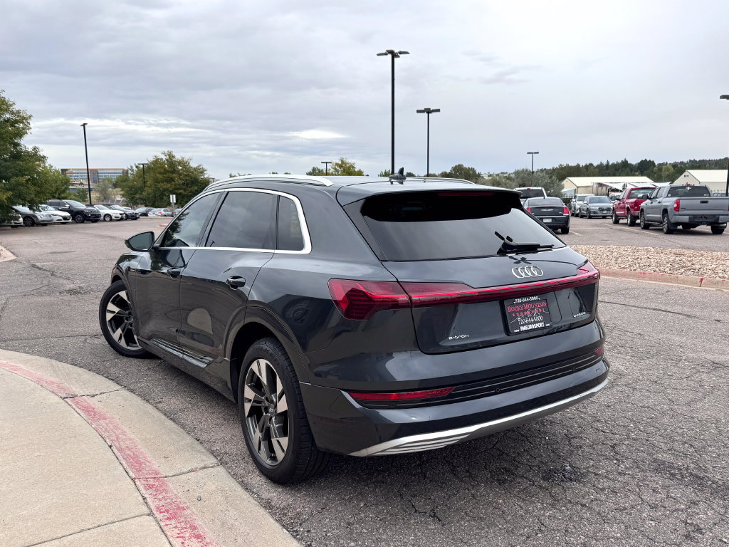 Used 2021 Audi e-tron Premium AWD/4WD image 7