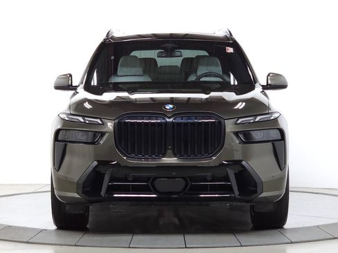 Used 2026 BMW X7 xDrive40i w/ Executive Package AWD/4WD image 2