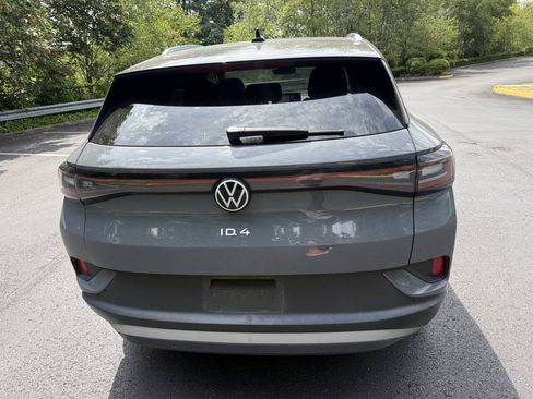 Used 2023 Volkswagen ID.4 Pro S Plus RWD image 3