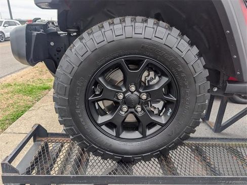 Used 2022 Jeep Wrangler Willys image 5