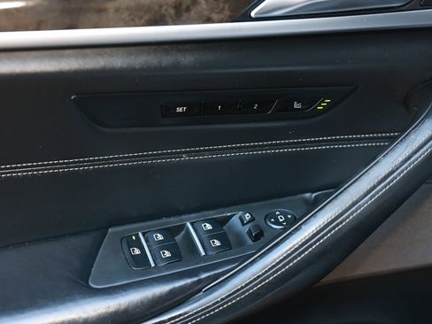 Used 2017 BMW 540i xDrive image 50