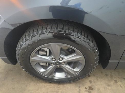 Used 2022 Ford Edge SEL w/ Sport Appearance Package image 18