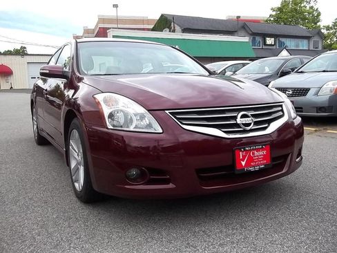 Used 2012 Nissan Altima 3.5 SR w/ Sport Pkg FWD image 5