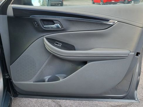 Used 2018 Chevrolet Impala LT w/ LT Leather Package FWD image 15