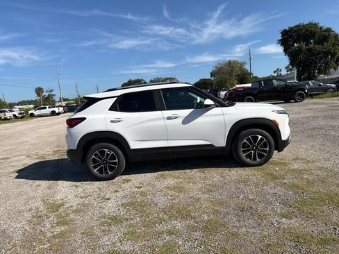 New 2026 Chevrolet TrailBlazer LT FWD image 13