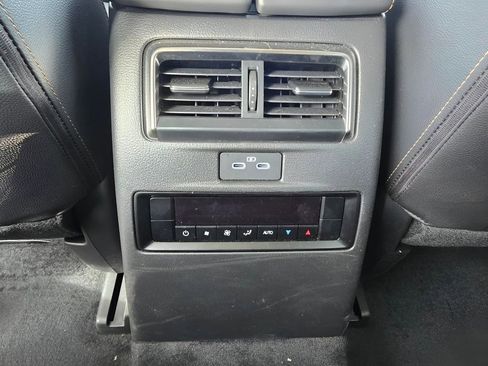 Used 2025 MAZDA CX-90 Plug-In Hybrid w/ Preferred image 29