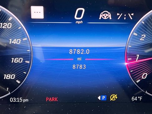 Used 2024 Mercedes-Benz GLC 43 AMG 4MATIC image 24