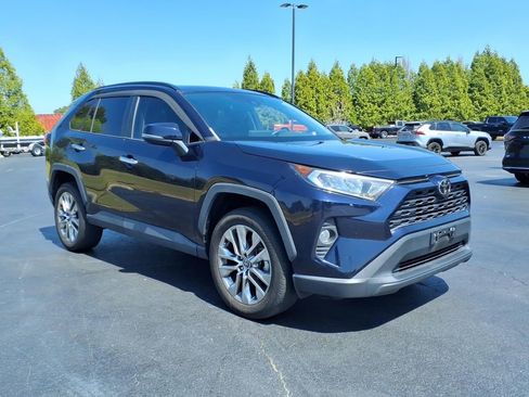 Used 2021 Toyota RAV4 XLE Premium image 1