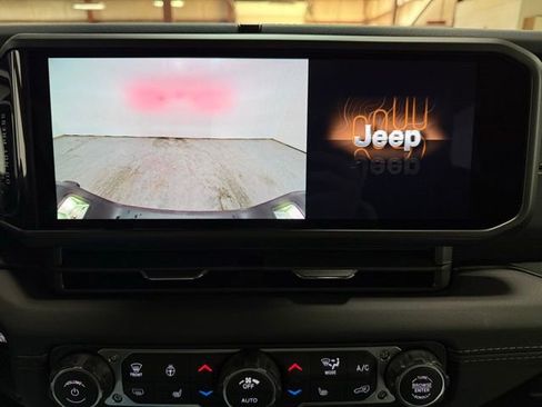 New 2026 Jeep Gladiator Sahara image 15