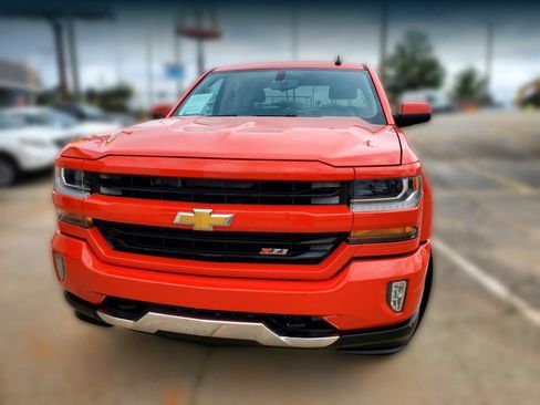 Used 2016 Chevrolet Silverado 1500 LT w/ All Star Edition AWD/4WD image 2