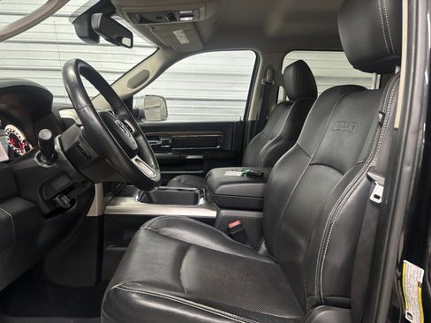 Used 2017 RAM 3500 Laramie image 11