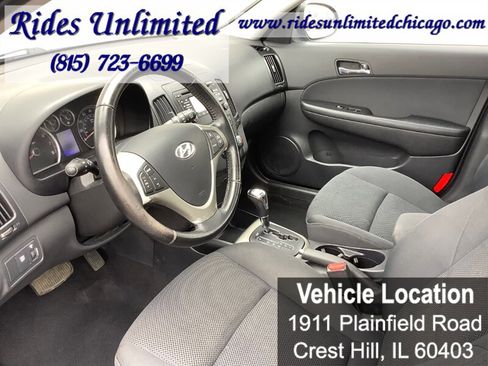 Used 2009 Hyundai Elantra w/ Premium-Sport Pkg 2 image 13