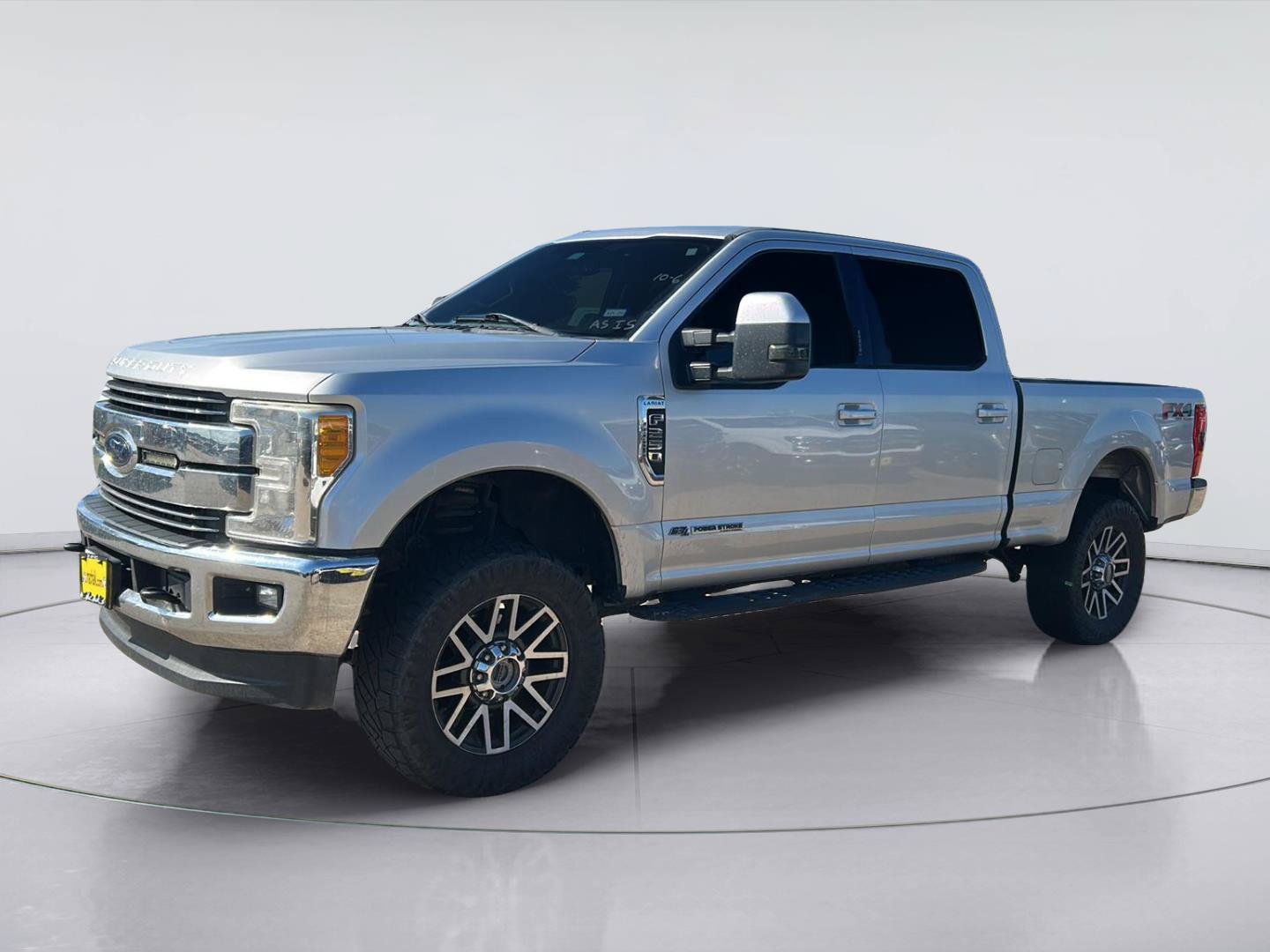 Used 2017 Ford F250 Lariat w/ Lariat Value Package AWD/4WD image 1
