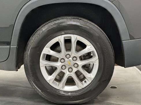Used 2019 Chevrolet Traverse LT image 28