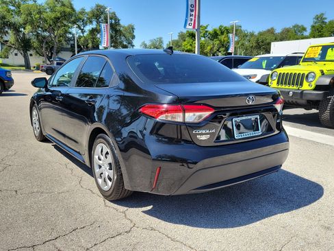 Used 2021 Toyota Corolla LE FWD image 7