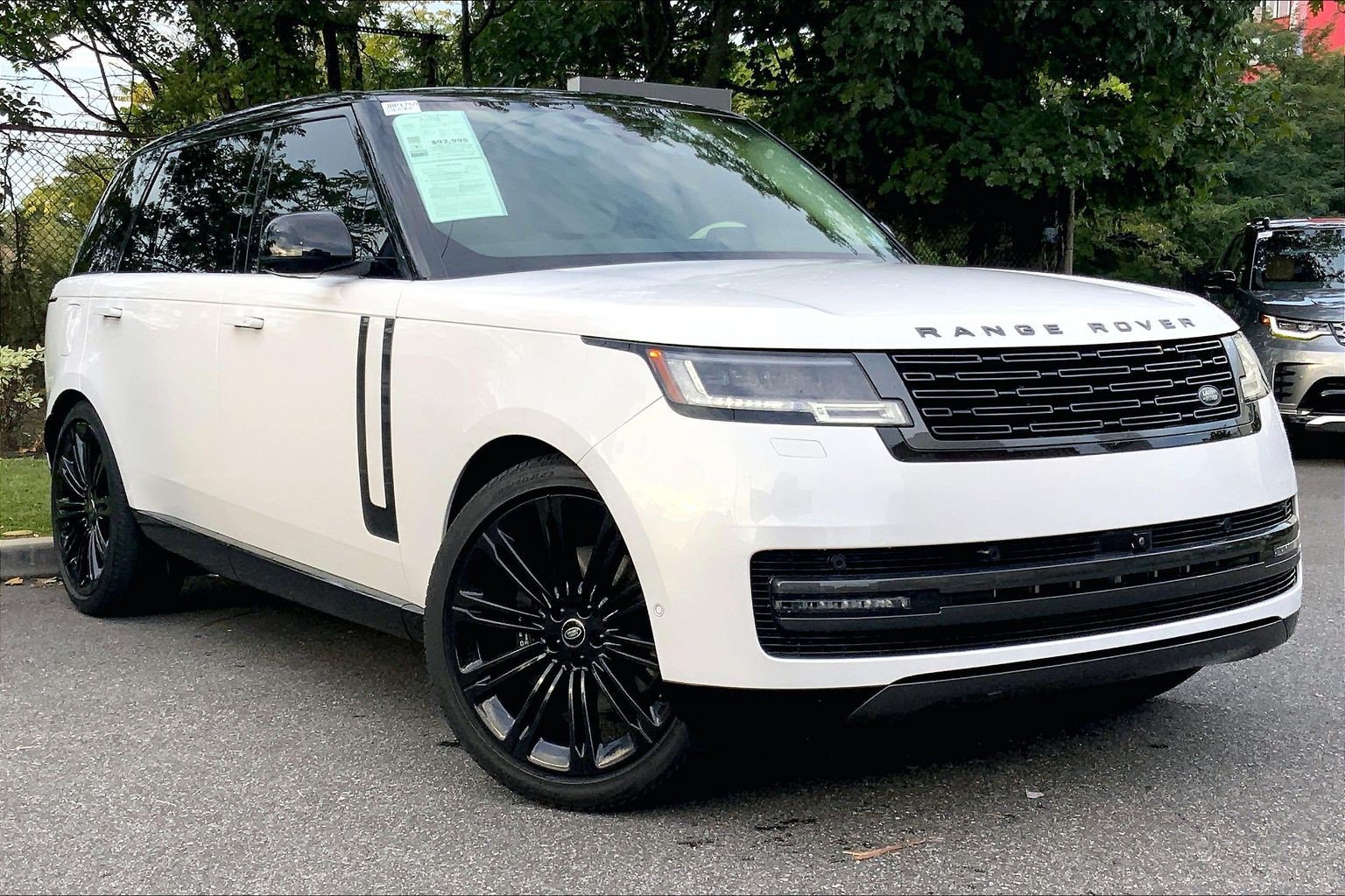 Used 2024 Land Rover Range Rover Long Wheelbase SE AWD/4WD image 7