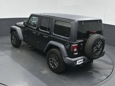 Used 2024 Jeep Wrangler Unlimited Sport AWD/4WD image 40
