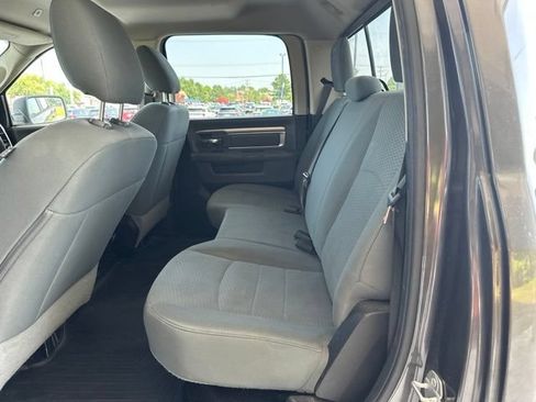 Used 2019 RAM 1500 Classic SLT RWD image 13