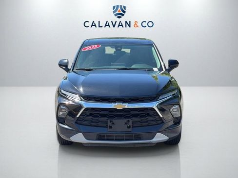 Used 2025 Chevrolet Blazer LT FWD image 2