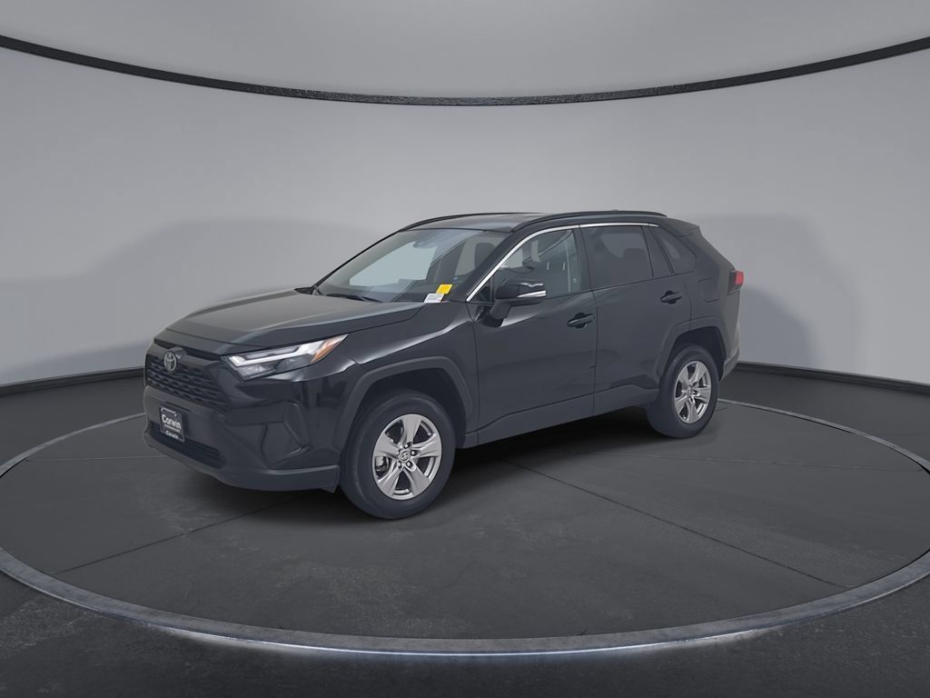 Used 2025 Toyota RAV4 XLE AWD/4WD image 8