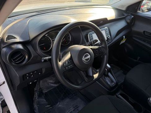 Certified 2025 Nissan Kicks Play S FWD image 17