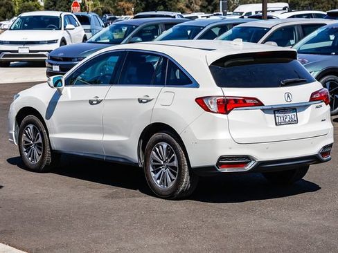 Used 2017 Acura RDX AWD w/ Advance Package image 2