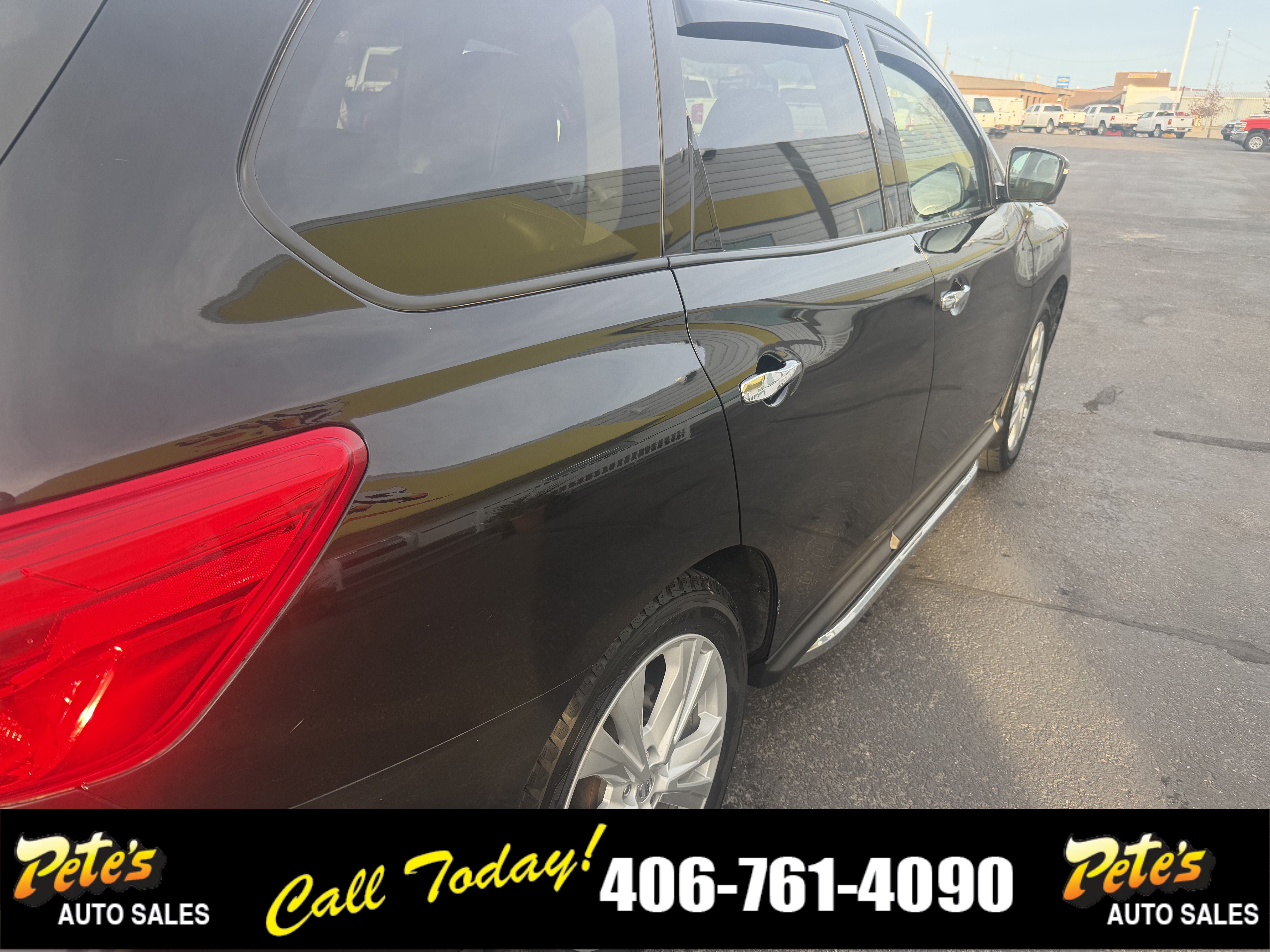 Used 2019 Nissan Pathfinder SL w/ SL Premium Package AWD/4WD image 10