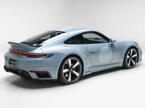 Used 2023 Porsche 911 Sport Classic RWD image 17