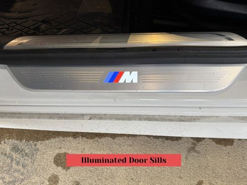 Used 2018 BMW 750i xDrive image 12