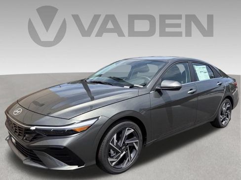 New 2026 Hyundai Elantra Limited FWD image 1