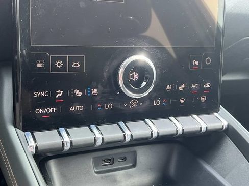 Used 2026 GMC Terrain AT4 w/ Convenience Package III AWD/4WD image 26
