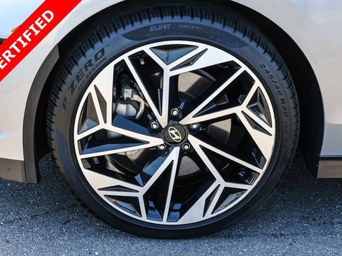 Certified 2024 Hyundai Ioniq 6 SEL RWD image 9