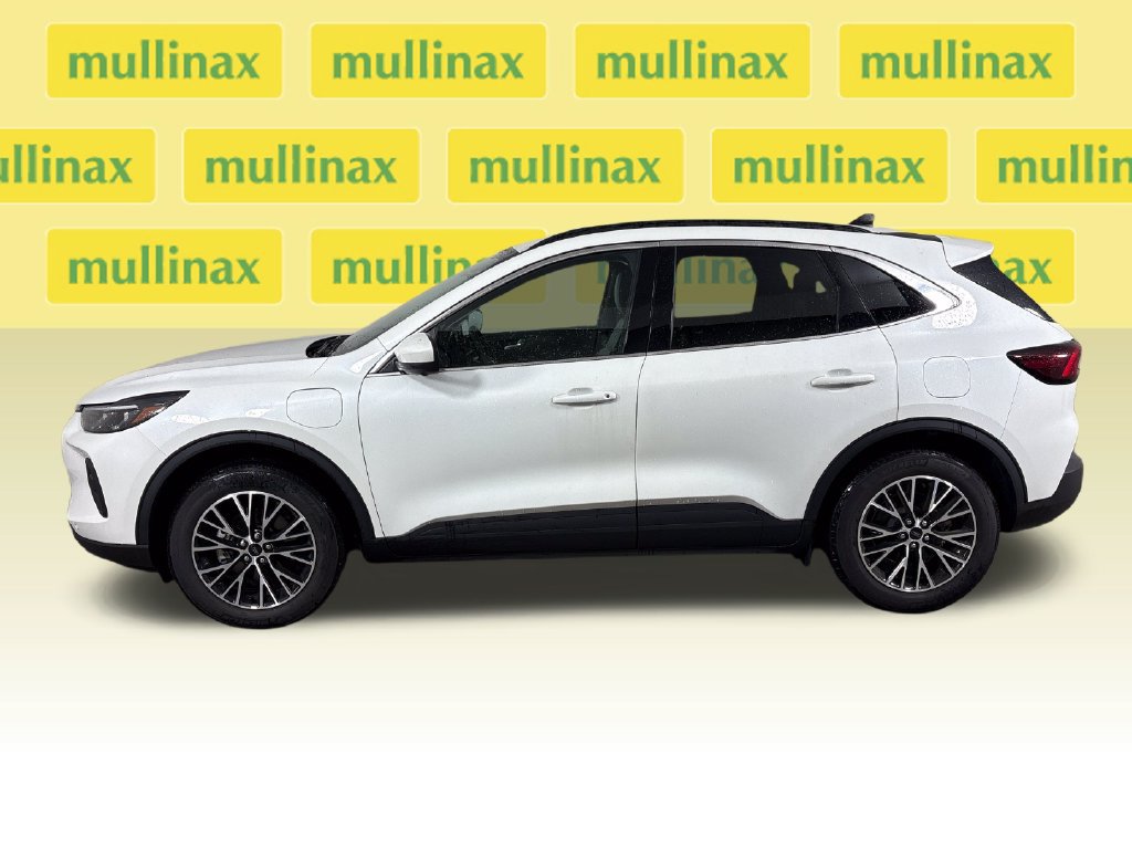 Certified 2025 Ford Escape SE w/ PHEV Premium Package FWD image 12