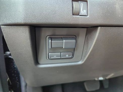Used 2024 GMC Canyon Elevation w/ Elevation Premium Package RWD image 30