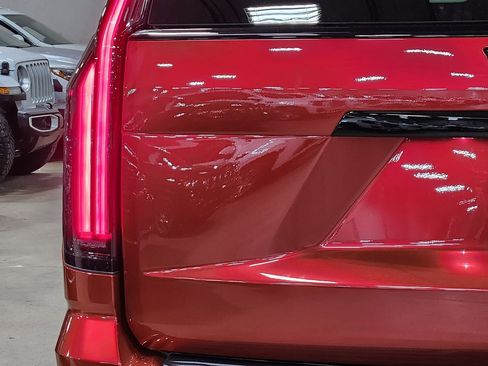 Used 2025 Cadillac Escalade V image 20