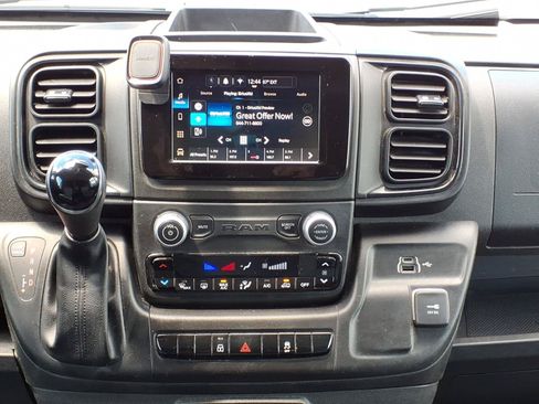 Used 2025 RAM ProMaster 2500 w/ Convenience Group FWD image 13