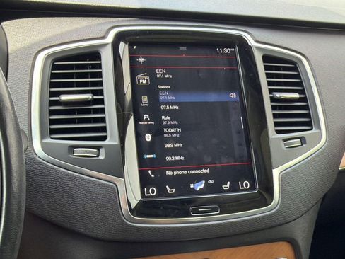 Used 2022 Volvo XC90 T5 Momentum w/ Climate Package FWD image 24