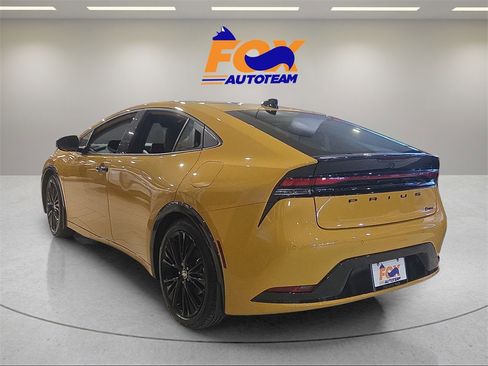 New 2026 Toyota Prius image 2