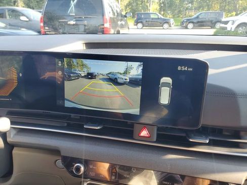 New 2026 Kia Carnival EX image 17