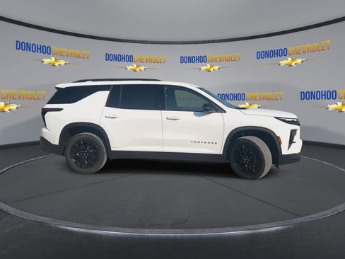 New 2026 Chevrolet Traverse LT w/ Midnight/Sport Edition FWD image 12