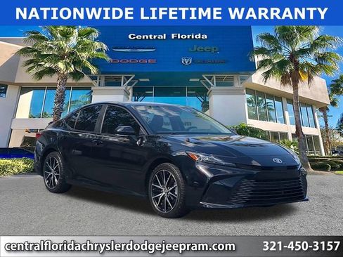 Used 2025 Toyota Camry LE FWD image 1