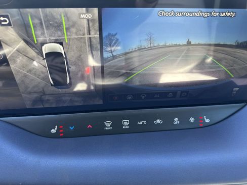 New 2026 Nissan Leaf SV+ w/ Illuminated Package FWD image 17