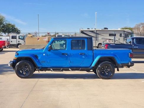 Used 2021 Jeep Gladiator Sport image 13