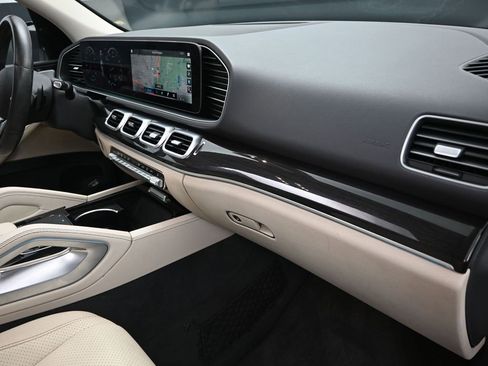 Used 2020 Mercedes-Benz GLE 350 4MATIC image 24