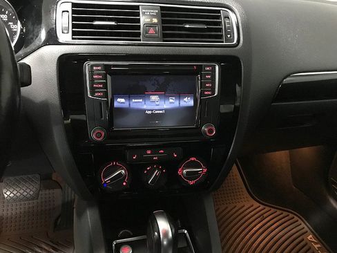 Used 2016 Volkswagen Jetta SEL w/ Lighting Package image 26